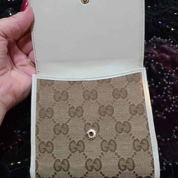 EUC Gucci Wallet - Picture 7 of 15